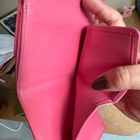 Louis Vuitton Vernis Wallet - Picture 4 of 9